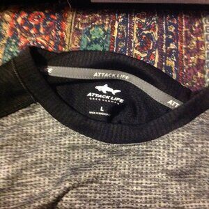 Greg Norman Attack Life Men's Large Gray & Black Performance T-Shirt - NWT